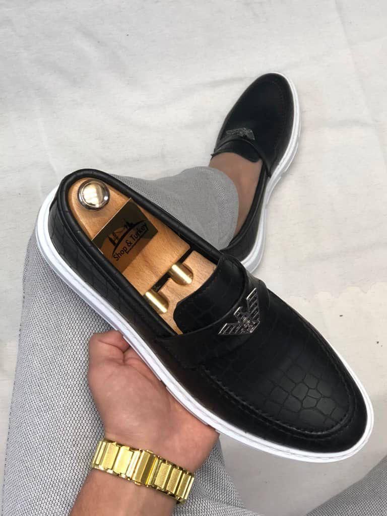 Louis Vuitton Men Shoes in Lagos Mainland, Lagos - Shoes